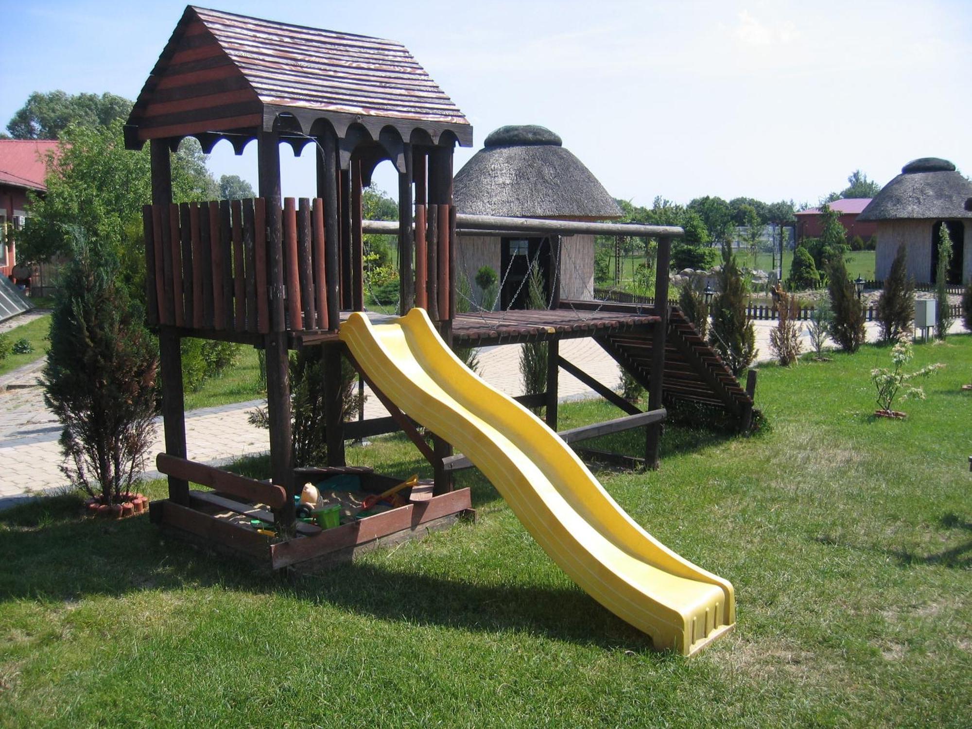 Hotel Gregor Pszczółki Kültér fotó